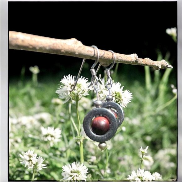 Vintage 925 Sterling Silver Dangle Earrings With Garnet Red Stones & Circular De - Picture 4 of 7